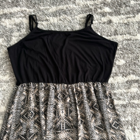 Just Be black and tan tribal maxi dress - Picture 4 of 7